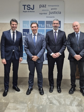 El alcalde de Molina de Segura, José Ángel Alfonso Hernández, el presidente del TSJMU, Manuel Luna Carbonell, el delegado del Gobierno, Francisco Lucas Ayala y el secretario de Gobierno del TSJMU, Javier Luis Parra